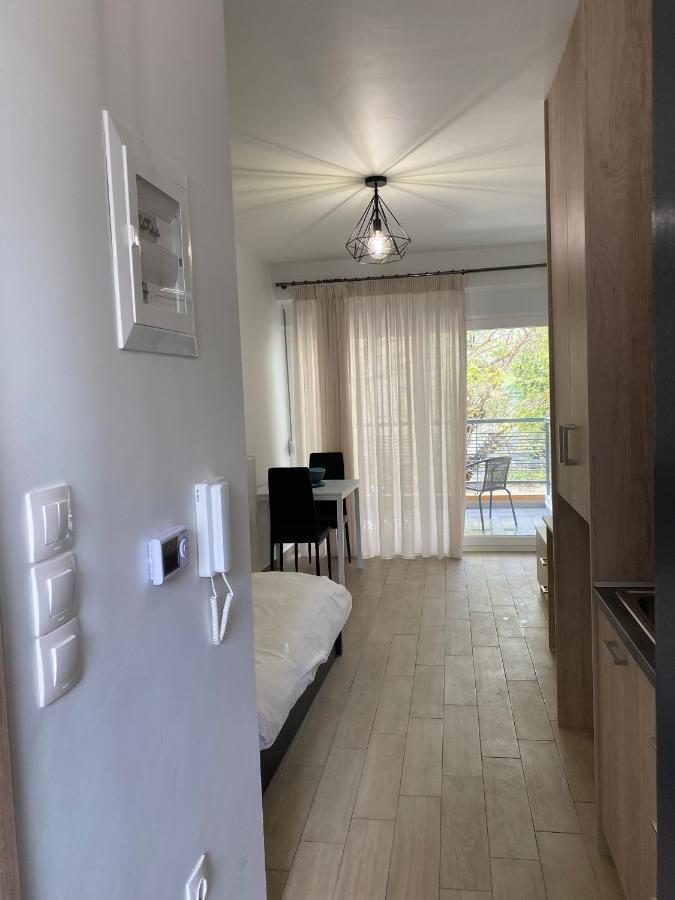 Atelier Apartment Larissa Exterior photo
